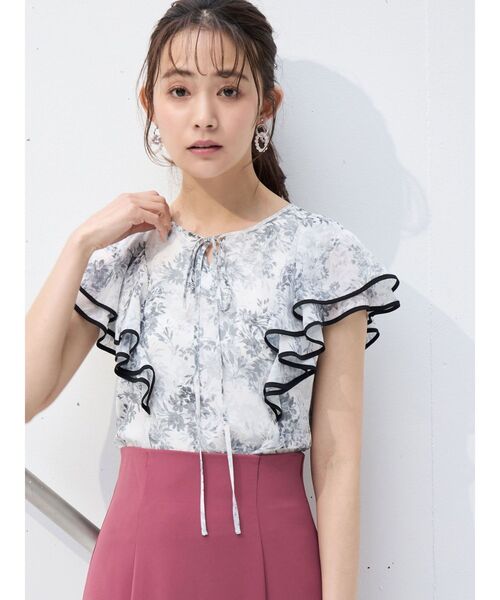MERCURYDUO（マーキュリーデュオ）の「フラワーパイピングラッフルブラウス（シャツ/ブラウス・レディース・ラベンダー/オフホワイト・FREE）」の3枚目の写真