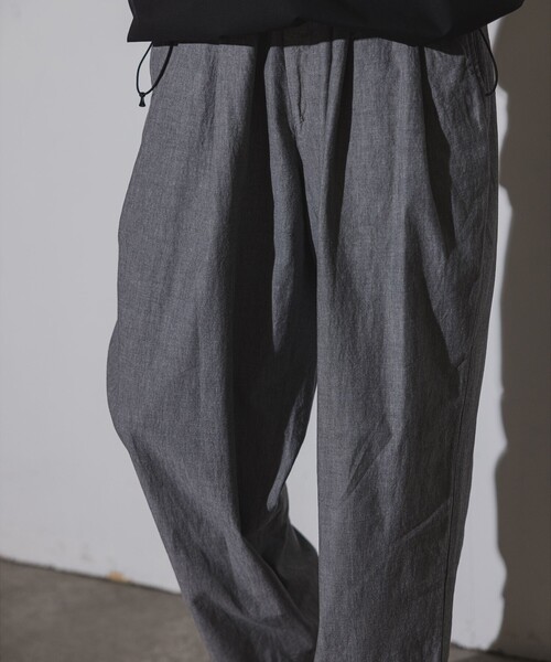 BEAMS(ビームス)の「BEAMS / ダンガリー テーパード スラックス(その他パンツ・メンズ・ブルー/ブラック/ブラック系その他4・S/L/XL/M)」の7枚目の写真