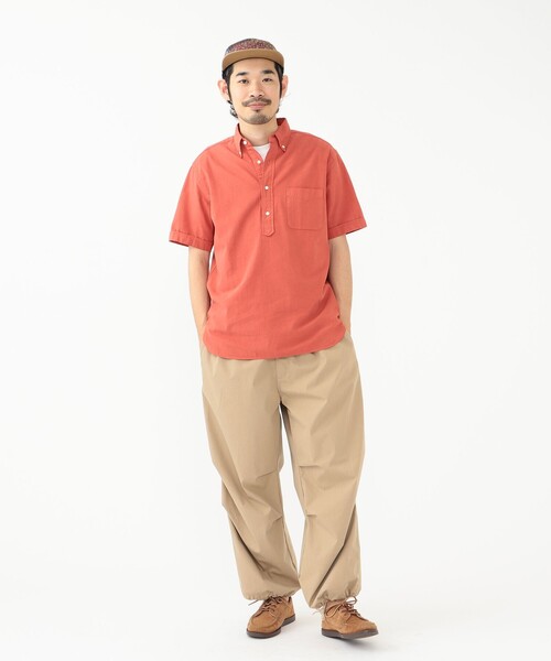 BEAMS PLUS（ビームスプラス）の「BEAMS PLUS / 強撚 オックスフォード 近江晒し プルオーバー ショートスリーブ ボタンダウン シャツ（シャツ/ブラウス・メンズ・グリーン/ブルー/レッド・M/S/XL/L）」の4枚目の写真