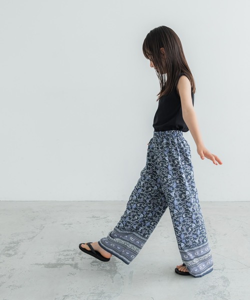 coca(coca)(コカ)の「キッズ 親子お揃いヴィンテージポリブルーエスニック柄パンツ(その他パンツ・キッズ・ブルー・100/110/120/130/140)」の4枚目の写真