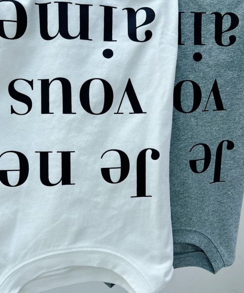 y/m by misato(イムバイミサト)の「Je ne vous aime. ビッグTシャツ(Tシャツ/カットソー・レディース・グレー/オフホワイト・FREE)」の4枚目の写真