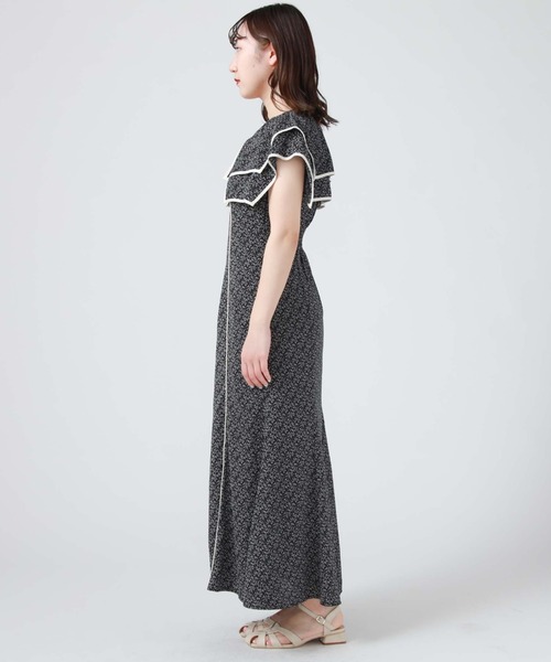 archives（アルシーヴ）の「花柄パイピングＢｉｇカラーワンピース（ワンピース・レディース・ブルー/ブラック/ベージュ・MEDIUM）」の12枚目の写真