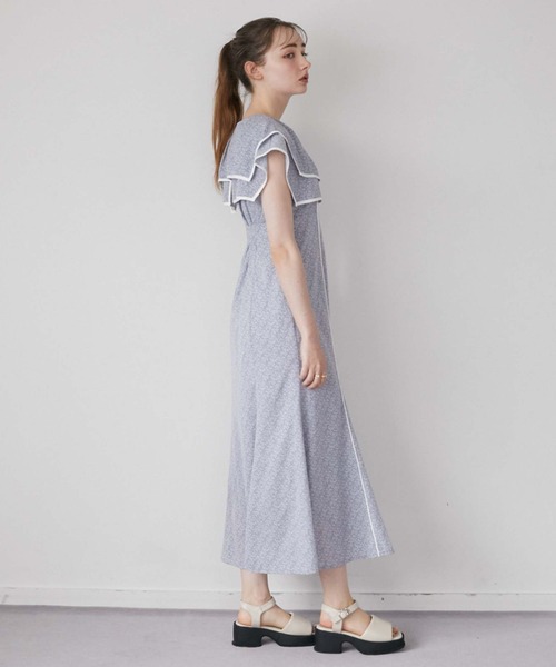 archives（アルシーヴ）の「花柄パイピングＢｉｇカラーワンピース（ワンピース・レディース・ブルー/ブラック/ベージュ・MEDIUM）」の13枚目の写真