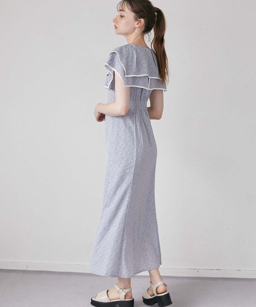 archives（アルシーヴ）の「花柄パイピングＢｉｇカラーワンピース（ワンピース・レディース・ブルー/ブラック/ベージュ・MEDIUM）」の10枚目の写真