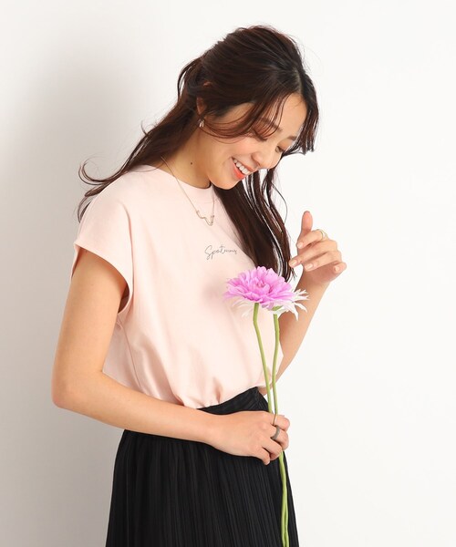 DRESKIP(ドレスキップ)の「◆【遊び心あるバックデザイン】フレンチスリ-ブTシャツ(Tシャツ/カットソー・レディース・オフホワイト/ライトグリーン/グレー系その他/ベビーピンク・03/02)」の4枚目の写真