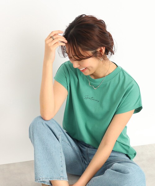 DRESKIP(ドレスキップ)の「◆【遊び心あるバックデザイン】フレンチスリ-ブTシャツ(Tシャツ/カットソー・レディース・オフホワイト/ライトグリーン/グレー系その他/ベビーピンク・03/02)」の1枚目の写真