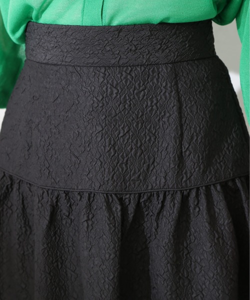 N.（N. Natural Beauty Basic）（エヌエヌナチュラルビューティーベーシック）の「◆ふくれジャガードティアードスカート（スカート・レディース・ブラック/オフホワイト・MEDIUM）」の4枚目の写真