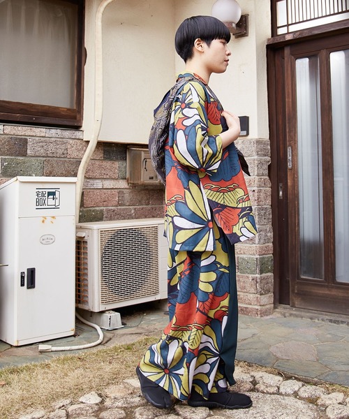 カヤ（カヤ）の「【カヤ】波たすきバッグ小（ショルダーバッグ・メンズ・ネイビー/ブラック・FREE）」の8枚目の写真