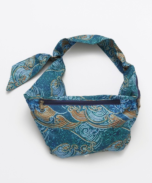 カヤ（カヤ）の「【カヤ】波たすきバッグ小（ショルダーバッグ・メンズ・ネイビー/ブラック・FREE）」の4枚目の写真