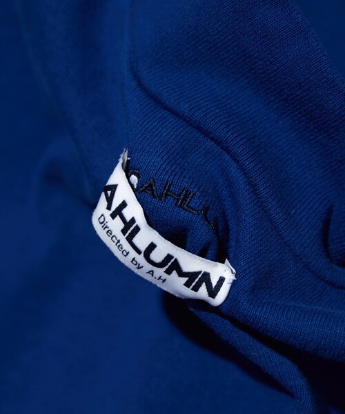 CAHLUMN（カウラム）の「CAHLUMN/カウラム Heavy weight Jersey Mock Neck L/S Print Tee/ヘビーウェイト ジャージー モックネック ロングスリーブ プリントTシャツ（Tシャツ/カットソー・メンズ・ネイビー/ライトグレー/ブルー/ホワイト・MEDIUM/XX-LARGE/LARGE/X-LARGE）」の7枚目の写真