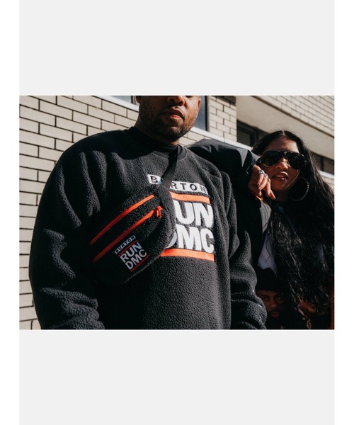 BURTON（バートン）の「Run DMC ヒップパック（ボディバッグ/ウエストポーチ・メンズ・ブラック・FREE）」の4枚目の写真