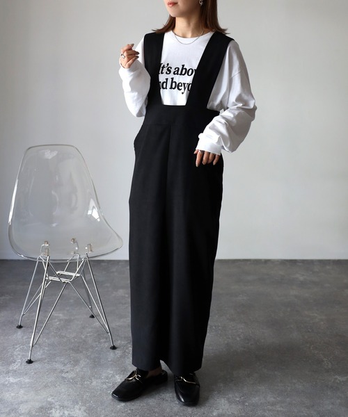 Riberry（リベリー）の「ピーチスキンタイトジャンパースカート（ジャンパースカート・レディース・ブラック・FREE）」の2枚目の写真