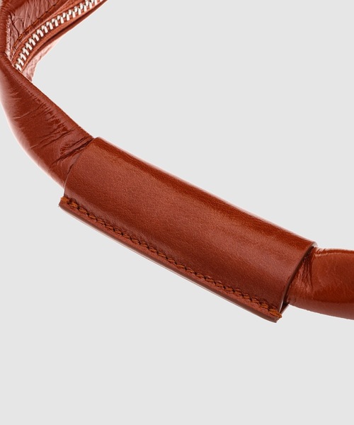 MM6 Maison Margiela(エムエムシックス メゾン マルジェラ)の「SHOULDER BAG(ショルダーバッグ・レディース・レンガ・UNI)」の2枚目の写真
