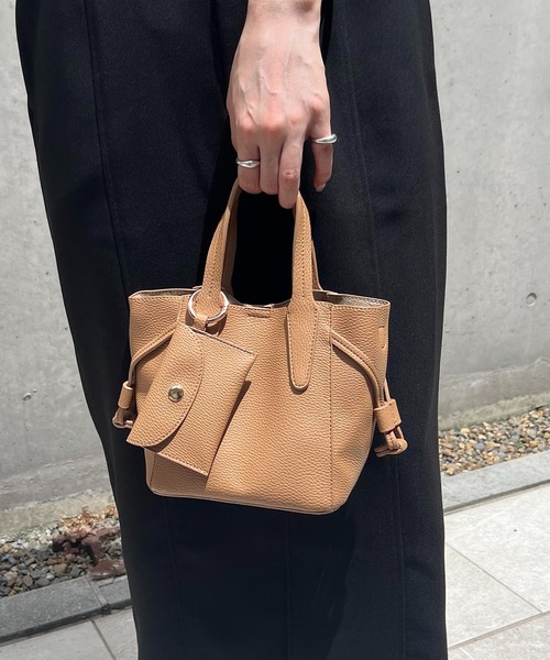 CAPRICIEUX LE'MAGE（カプリシューレマージュ）の「パスケースSETソフトバッグ（ハンドバッグ・レディース・ベージュ/ブラック/アイボリー・FREE）」の6枚目の写真