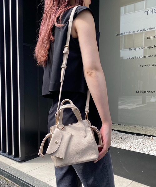 CAPRICIEUX LE'MAGE（カプリシューレマージュ）の「パスケースSETソフトバッグ（ハンドバッグ・レディース・ベージュ/ブラック/アイボリー・FREE）」の13枚目の写真