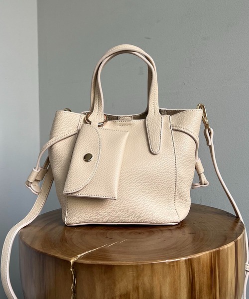 CAPRICIEUX LE'MAGE（カプリシューレマージュ）の「パスケースSETソフトバッグ（ハンドバッグ・レディース・ベージュ/ブラック/アイボリー・FREE）」の7枚目の写真