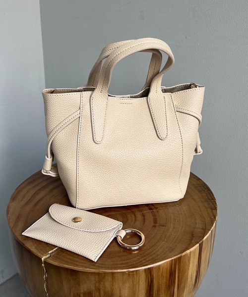 CAPRICIEUX LE'MAGE（カプリシューレマージュ）の「パスケースSETソフトバッグ（ハンドバッグ・レディース・ベージュ/ブラック/アイボリー・FREE）」の9枚目の写真