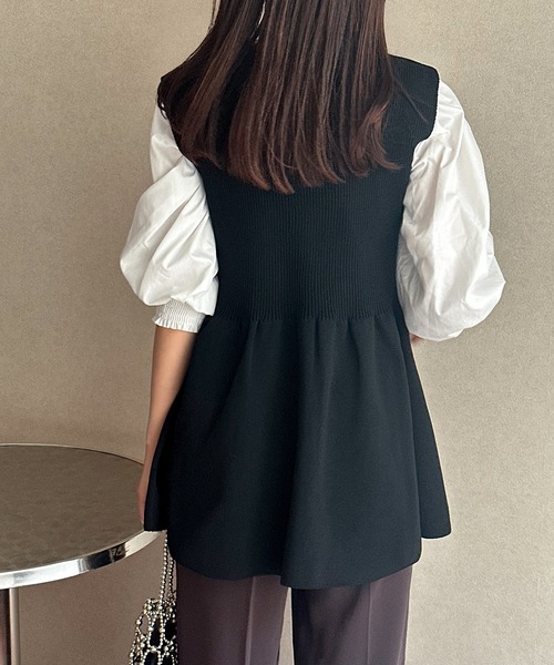 Isn't She?(イズントシー)の「ペプラムサマーニットジレベスト(ベスト・レディース・アイボリー/ブラック・M)」の14枚目の写真