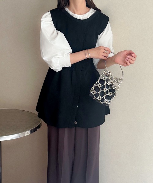 Isn't She?(イズントシー)の「ペプラムサマーニットジレベスト(ベスト・レディース・アイボリー/ブラック・M)」の15枚目の写真