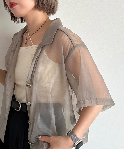 apres jour mignon（アプレジュールミニョン）の「アソートユルシャツ【ZOZOTOWN限定アイテム】（シャツ/ブラウス・レディース・グレー/オフホワイト/ブラック/ブラック系その他・X-LARGE/フリー）」の4枚目の写真