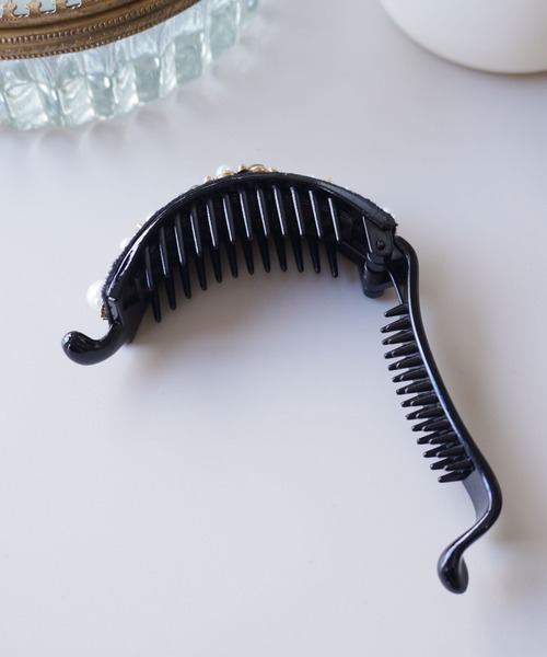 ammy.（エイミードット）の「【 ammy. / エイミードット 】 パール &  ビジュー ベロア ヘアクリップ（バレッタ/ヘアクリップ・レディース・B/A/C/D/E・FREE）」の12枚目の写真