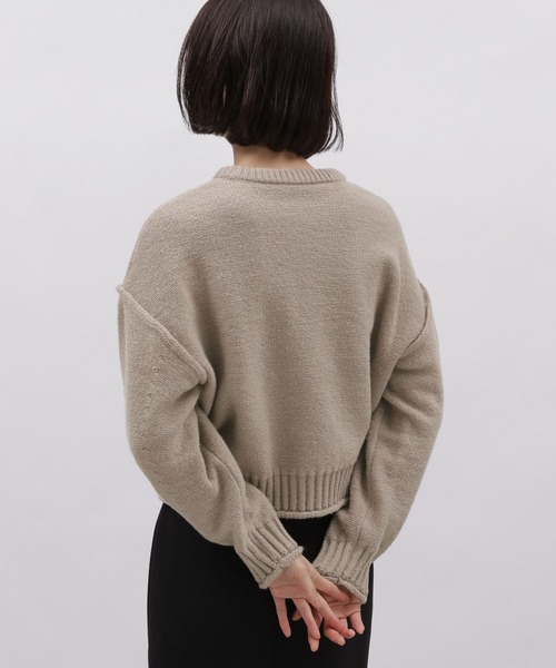 LAKOLE(ラコレ)の「フォルムスリーブニットプルオーバー / 982198(ニット/セーター・レディース・ブラック/アイボリー/グレイッシュベージュ/マスタード/サックスブルー・SMALL/MEDIUM)」の16枚目の写真