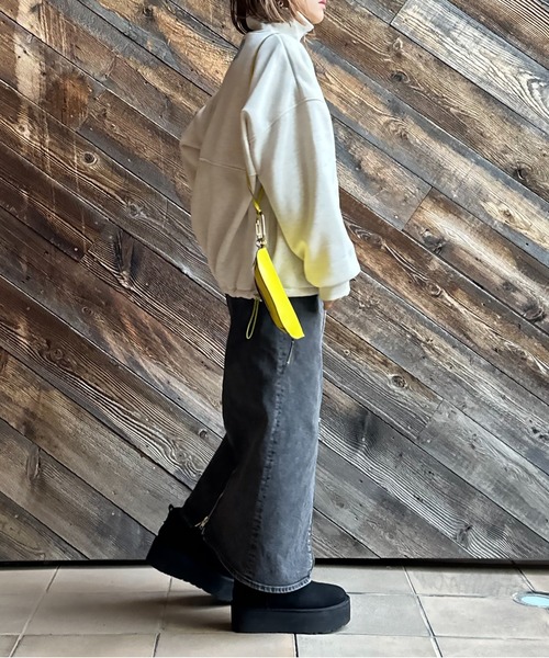 mi via loca(ミヴィアロカ)の「ハーフジップ配色ドロスト裏起毛アノラックトップス(スウェット・レディース・ブラック/ネイビー/オートミール・FREE)」の16枚目の写真