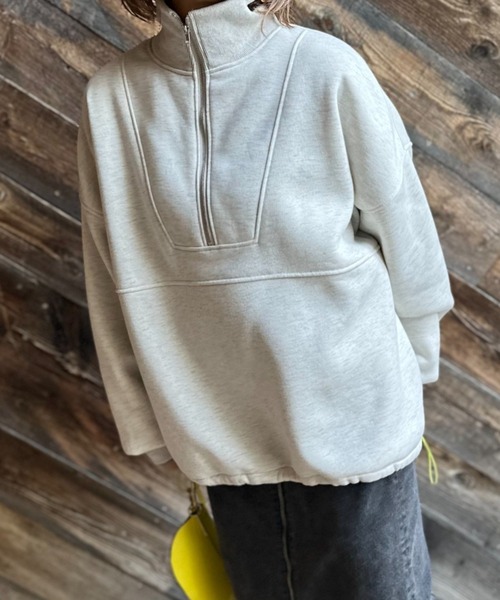 mi via loca(ミヴィアロカ)の「ハーフジップ配色ドロスト裏起毛アノラックトップス(スウェット・レディース・ブラック/ネイビー/オートミール・FREE)」の11枚目の写真