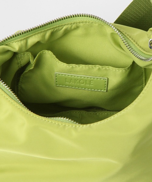 LAKOLE（ラコレ）の「ミニハーフムーンショルダー / 991653（ショルダーバッグ・レディース・ライトグリーン/ライトブルー/ブラック/オフホワイト・FREE）」の7枚目の写真