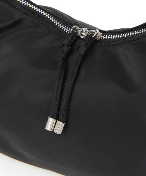 LAKOLE（ラコレ）の「ミニハーフムーンショルダー / 991653（ショルダーバッグ・レディース・ライトグリーン/ライトブルー/ブラック/オフホワイト・FREE）」の13枚目の写真