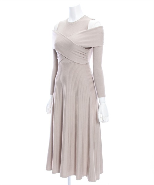 clear（クリア）の「×オープンショルダーフレアロングニットワンピース[低身長用サイズ有]（ワンピース・レディース・グレイッシュベージュ/ブラック・F/XS）」の3枚目の写真