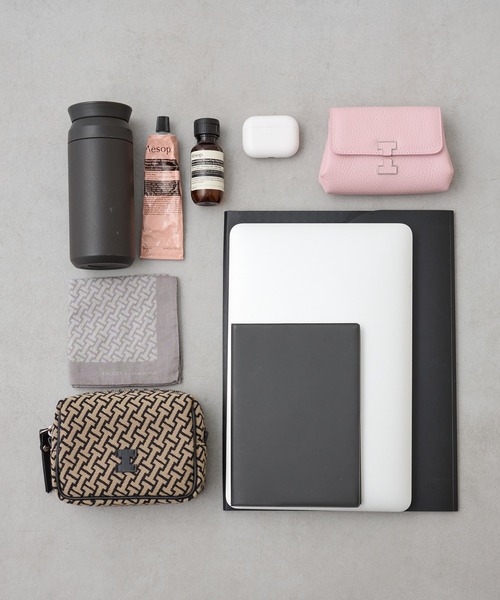 IACUCCI（イアクッチ）の「オペラ LAMINATO/INSTAMP（トートバッグ・レディース・シルバー・FREE）」の3枚目の写真