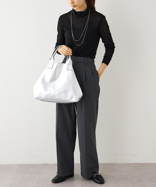 IACUCCI（イアクッチ）の「オペラ LAMINATO/INSTAMP（トートバッグ・レディース・シルバー・FREE）」の7枚目の写真