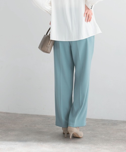 URBAN RESEARCH ROSSO WOMEN（アーバンリサーチ　ロッソ）の「ウォッシャブルセンタープレスパンツ（その他パンツ・レディース・ブラック/ホワイト系その他/ブルー・36/38）」の18枚目の写真