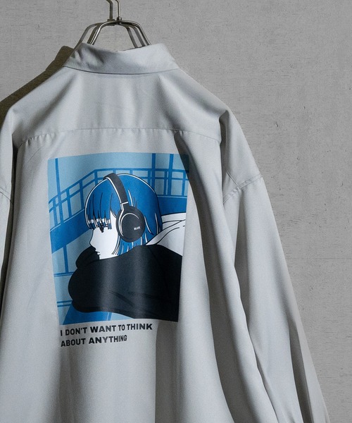 JOHN'S CLOSET（ジョンズクローゼット）の「【a】ライトポリエステル ガールイラスト ビッグシャツ 長袖（シャツ/ブラウス・メンズ・ブルー系その他/グレー系その他/ブラック/ブラック系その他/ブルー/ホワイト系その他/ライトグレー/ホワイト・LARGE/MEDIUM）」の5枚目の写真
