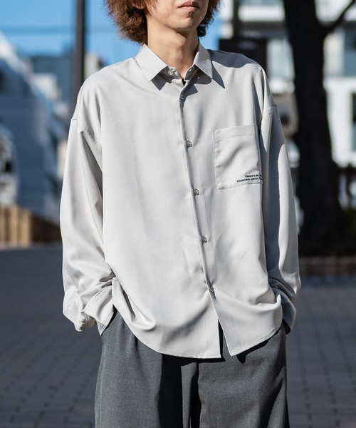 JOHN'S CLOSET（ジョンズクローゼット）の「【a】ライトポリエステル ガールイラスト ビッグシャツ 長袖（シャツ/ブラウス・メンズ・ブルー系その他/グレー系その他/ブラック/ブラック系その他/ブルー/ホワイト系その他/ライトグレー/ホワイト・LARGE/MEDIUM）」の10枚目の写真