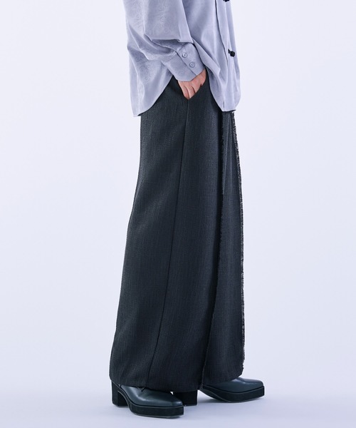 Ellno Loset(エルノロゼット)の「ツイードフリンジワイドストレートパンツ/セットアップ対応(その他パンツ・メンズ・ブラック・MEDIUM/LARGE/X-SMALL/SMALL)」の3枚目の写真