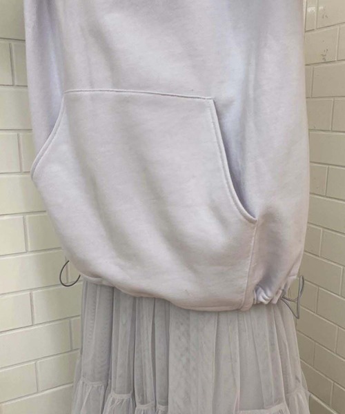one after another NICE CLAUP(ワンアフターアナザーナイスクラップ)の「ハーフジップワンポイント刺繍スウェット(スウェット・レディース・ネイビー/杢グレー/サックスブルー/アイボリー・FREE)」の18枚目の写真