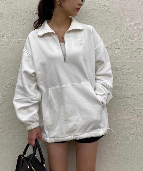 one after another NICE CLAUP(ワンアフターアナザーナイスクラップ)の「ハーフジップワンポイント刺繍スウェット(スウェット・レディース・ネイビー/杢グレー/サックスブルー/アイボリー・FREE)」の13枚目の写真