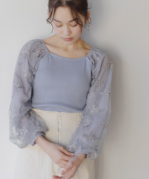 mysty woman（ミスティウーマン）の「フローラルスリーブプルオーバー　109768（ニット/セーター・レディース・アイボリー/モカ/ブルー系その他・FREE）」の7枚目の写真