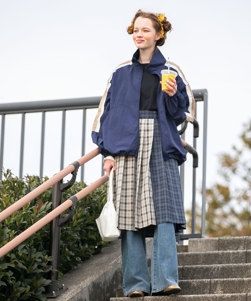 BONLECILL(ボンルシール)の「マルチウェイ巾着バッグ(ショルダーバッグ・レディース・ゴールド/ブラック/シルバー/オフホワイト・FREE)」の8枚目の写真