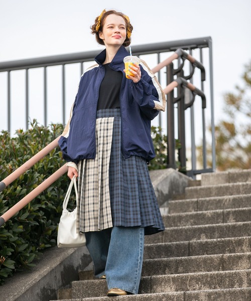 BONLECILL(ボンルシール)の「マルチウェイ巾着バッグ(ショルダーバッグ・レディース・ゴールド/ブラック/シルバー/オフホワイト・FREE)」の7枚目の写真