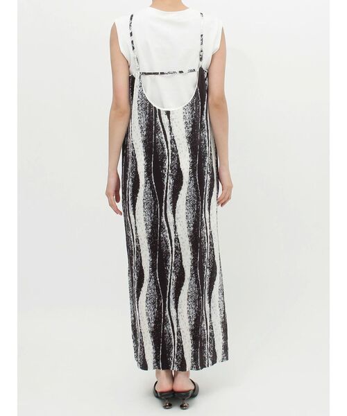 MURUA（ムルーア）の「プリーツパターンキャミワンピース（ワンピース・レディース・ブラック/ブラウン・FREE）」の19枚目の写真