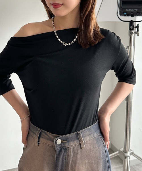 apres jour mignon(アプレジュールミニョン)の「ワンショルカットソー【ZOZOTOWN限定アイテム】(Tシャツ/カットソー・レディース・グレイッシュベージュ/ブラック/チャコールグレー/ブラック系その他/グレー系その他/その他・フリー/X-LARGE)」の8枚目の写真