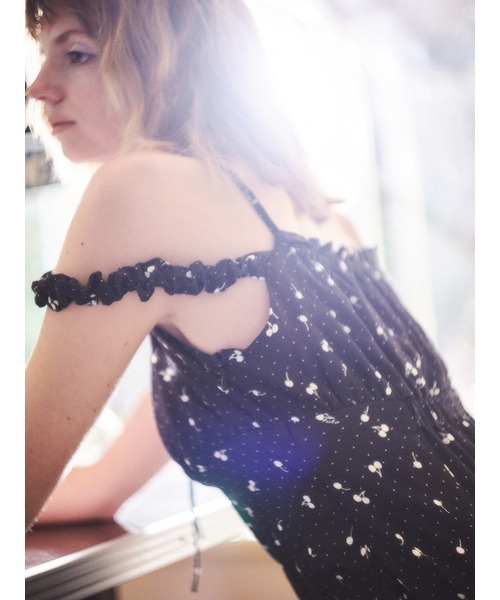 FURFUR（ファーファー）の「チェリー柄ワンピース（ワンピース）」 - WEAR