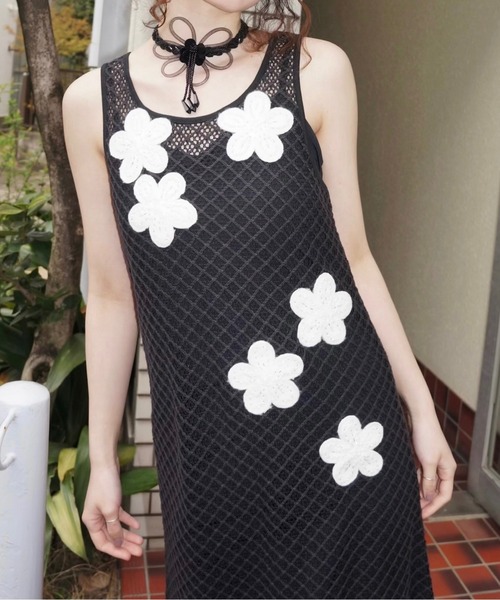 musubore(ムスボレ)の「【 select 】flower beads choker / フラワービーズチョーカー(チョーカー・レディース・ブラック・FREE)」の8枚目の写真