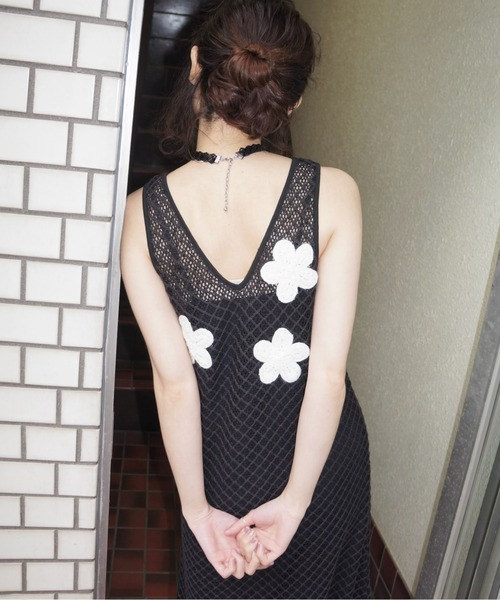 musubore(ムスボレ)の「【 select 】flower beads choker / フラワービーズチョーカー(チョーカー・レディース・ブラック・FREE)」の10枚目の写真