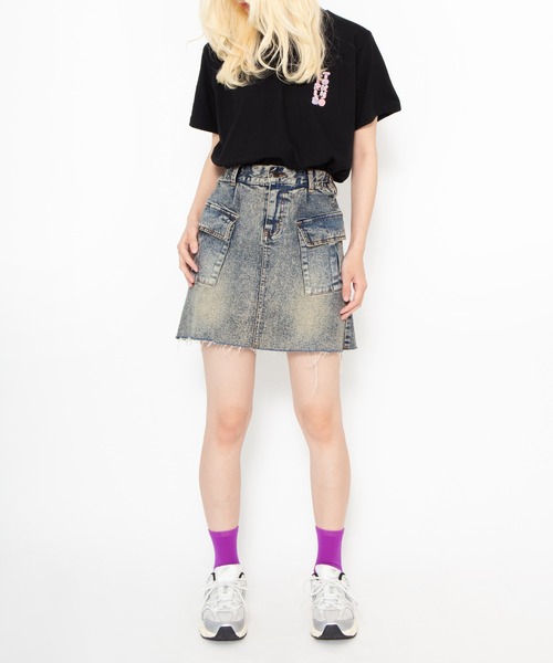 PUNYUS(プニュズ)の「デニムカーゴミニスカート(デニムスカート・レディース・ブルー/ライトブルー・4/3/2/1)」の7枚目の写真