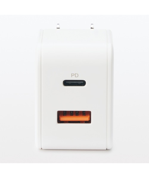 無印良品（ムジルシリョウヒン）の「急速充電器　ＵＳＢ－Ｃ　／　ＵＳＢ－Ａ　ＭＪ－ＰＡ１Ｃ１Ａ（生活家電・メンズ・その他・FREE）」の4枚目の写真