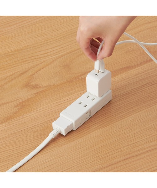 無印良品（ムジルシリョウヒン）の「急速充電器　ＵＳＢ－Ｃ　／　ＵＳＢ－Ａ　ＭＪ－ＰＡ１Ｃ１Ａ（生活家電・メンズ・その他・FREE）」の6枚目の写真